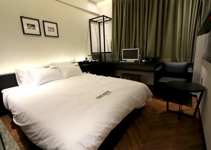 2heaven Hotel *